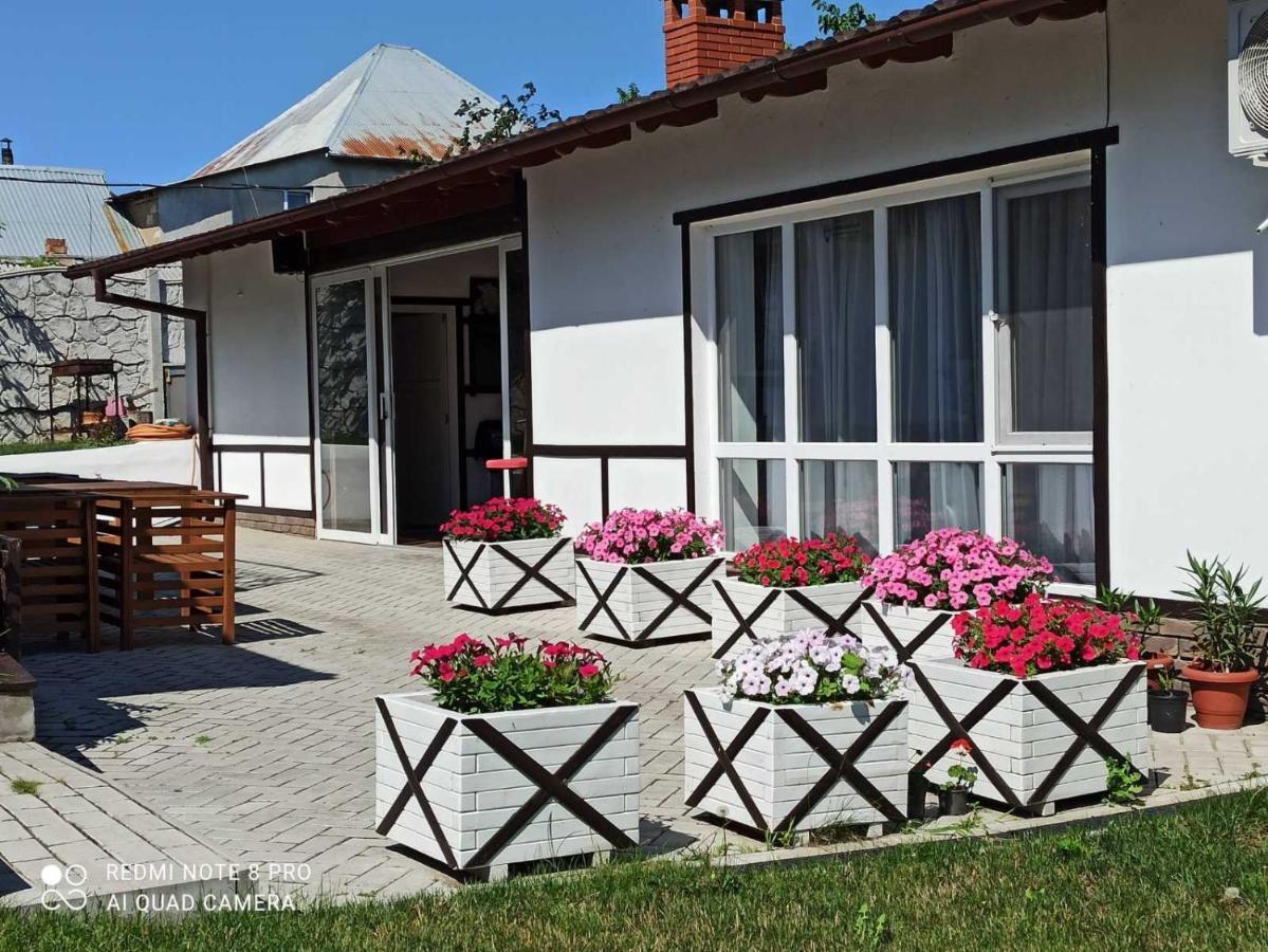 Экодом Hotel Bilhorod-Dnistrovskyy Luaran gambar